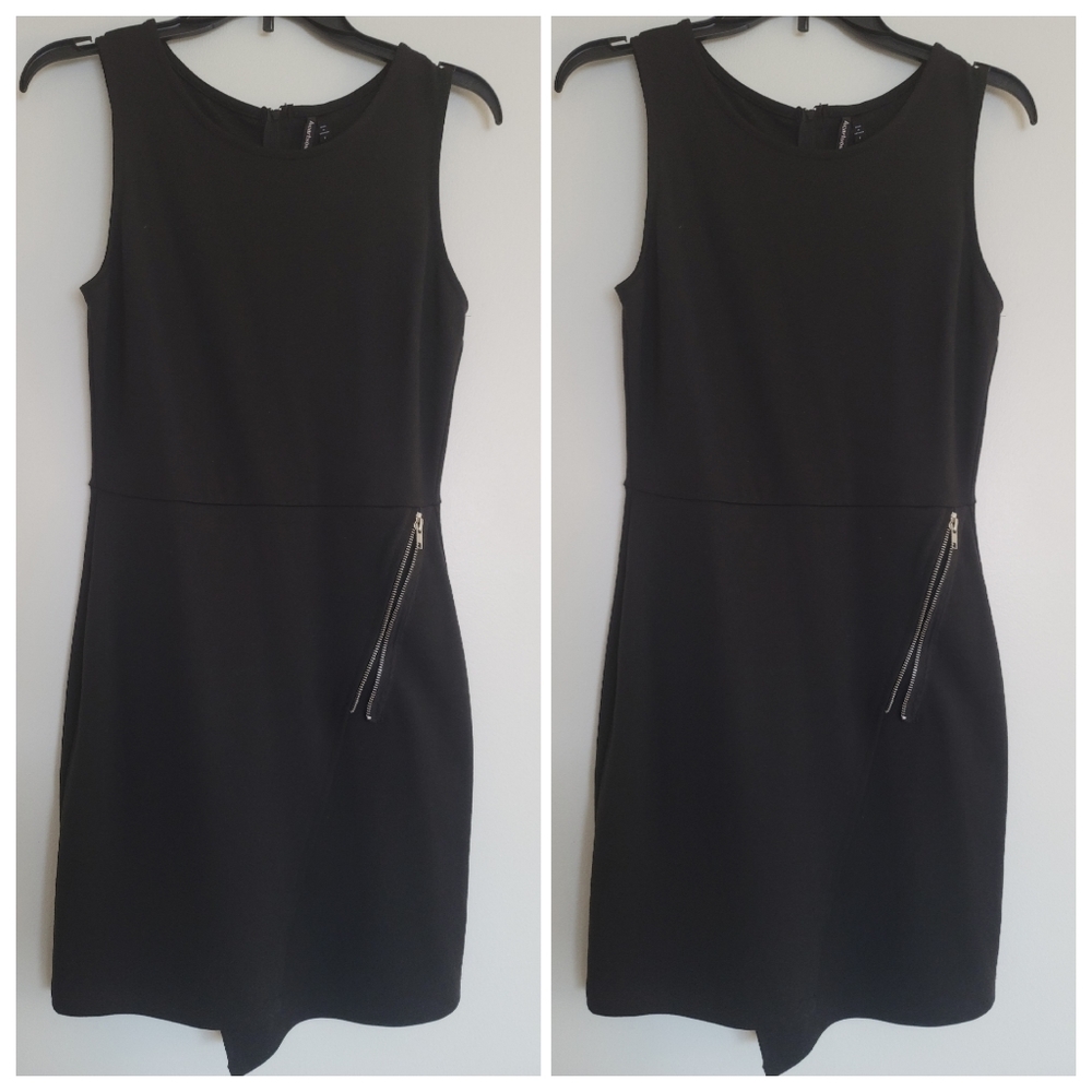 Women's black Mini dress with zipper